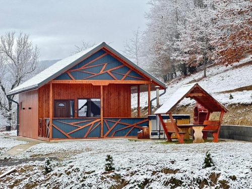 cazare-hunedoara-cabana-forest-love
